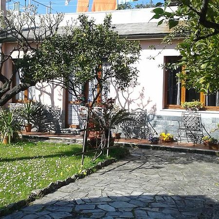 Casa Tra Il Verde E Il Blu Genova Eksteriør billede
